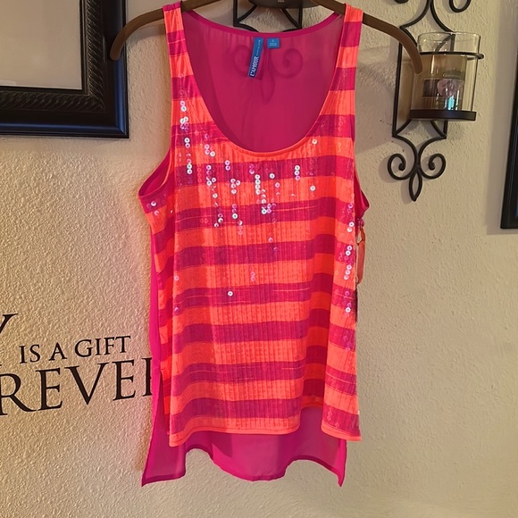 NWT L AMOUR Top - Picture 2 of 12